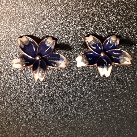 Concetta Iovanni Made in Italy Plated Sterling Silver Earrings - Picture 4 of 4